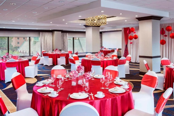 Sheraton Laguardia East Hotel image 11